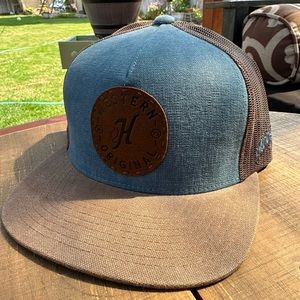HOOEY Spur Adjustable Snapback Trucker Mesh Back Hat with Logo (Blue/Brown)